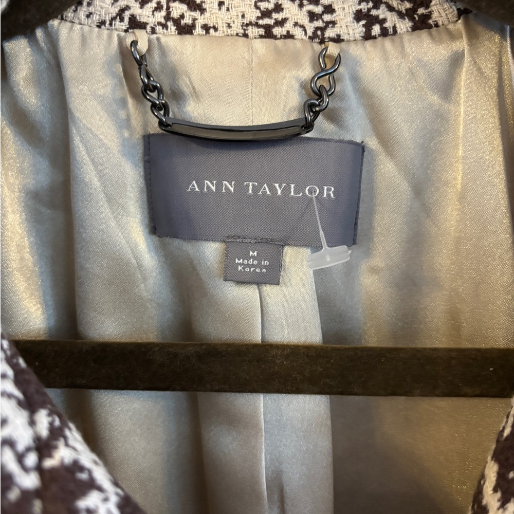 Ann Taylor Tweed Spring Coat in Brown and Cream size Med, lined, 100% Cotton - Picture 3 of 5